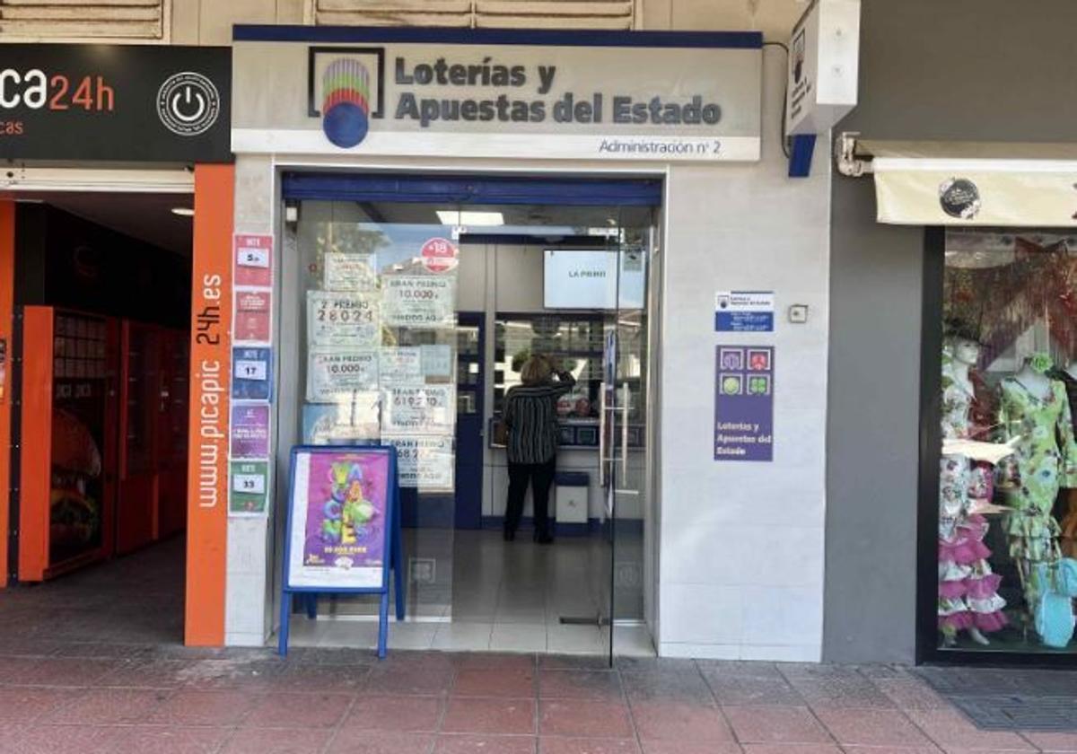 Administración de Estepona donde se ha vendido el segundo premio de la Lotería de este sábado.