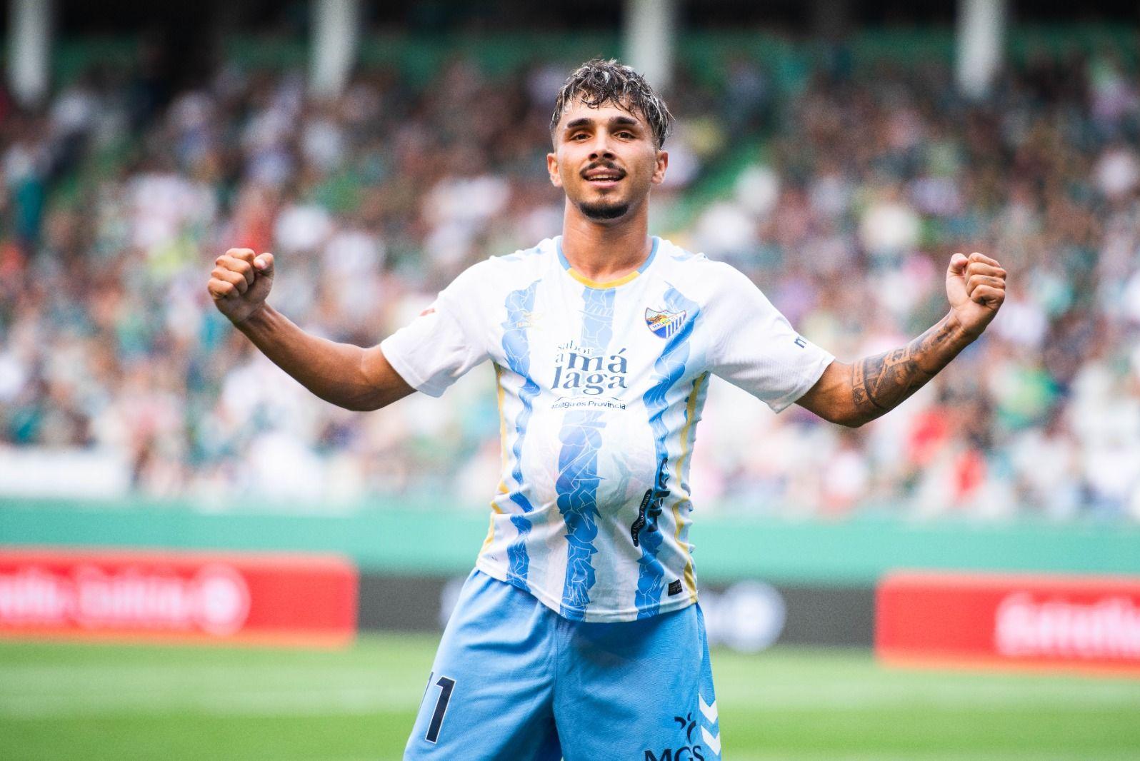 Kevin celebra el primer gol de la temporada para el Málaga