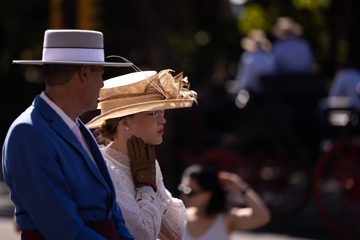 La romería a la Victoria abre la feria de día de Málaga con Manuel Sarria como abanderado. Una multitud arropa la tradicional peregrinación hacia la basílica