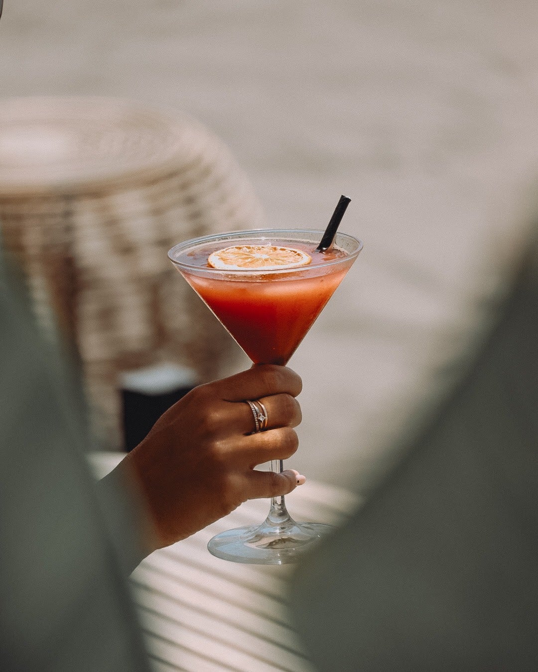 El lugar perfecto para disfrutar de una tarde soleada con un refrescante cocktail.