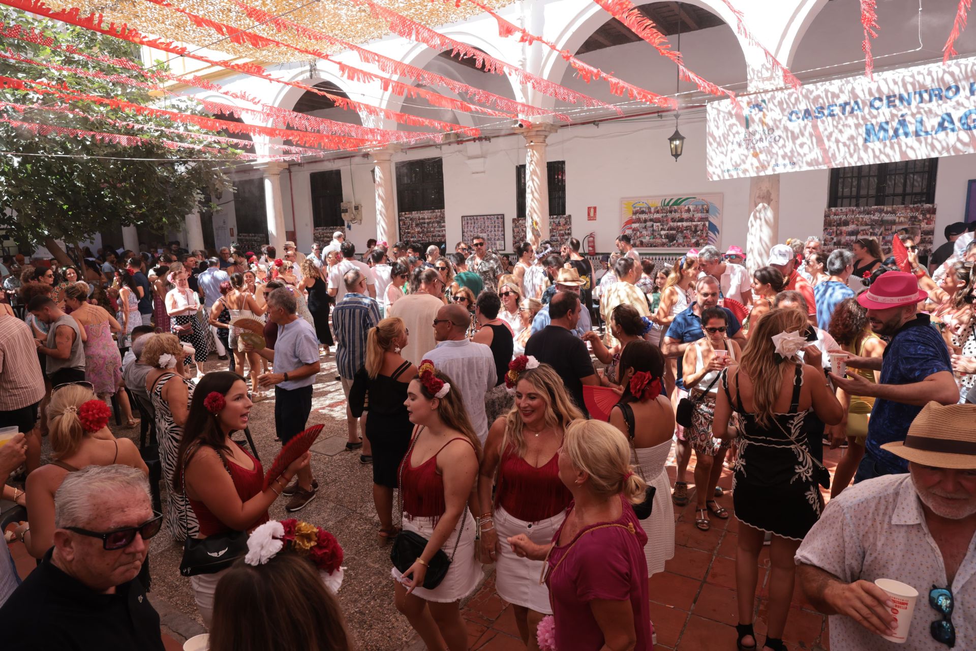 Las mejores fotos de la Feria de Málaga del lunes 19