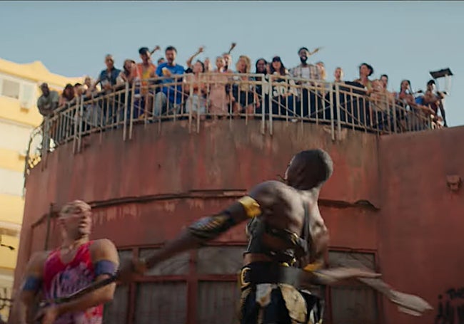 El conjunto San Enrique de Torremolinos se transformó en un coliseo de gladiadores.