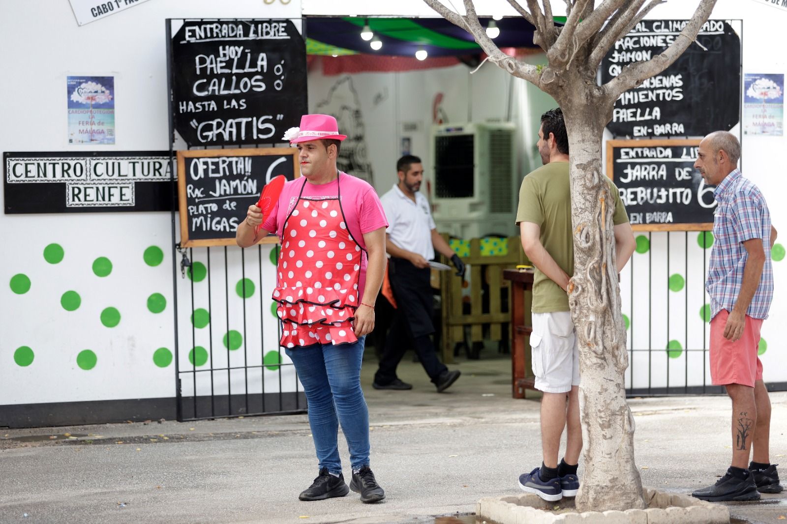 Ambiente en el Real en el último día de feria