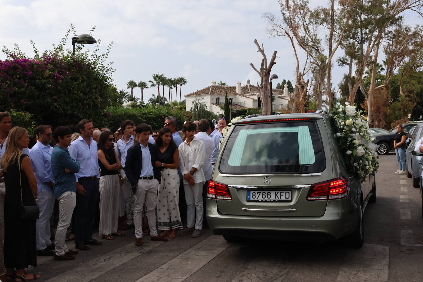 Familiares y amigos despiden a Caritina Goyanes en Marbella