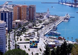 Vista aérea de la Malagueta y el Puerto de Málaga.