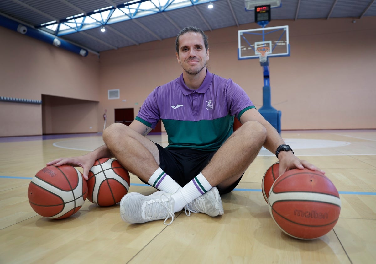 Imagen principal - El Unicaja Mijas se renueva con ambición