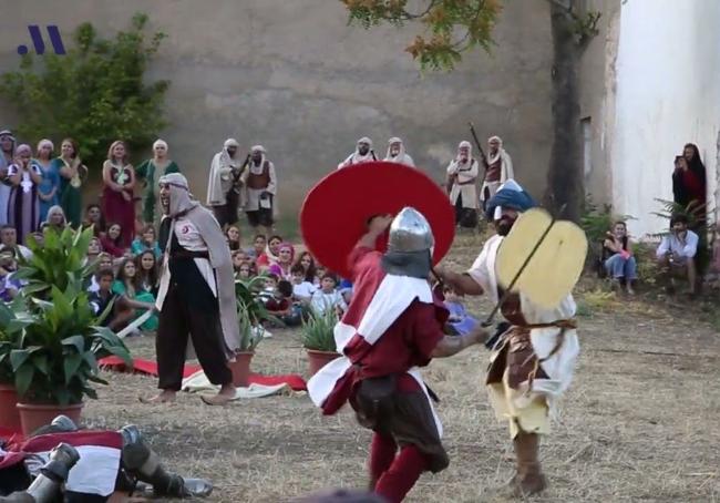 Lucha teatralizada en Alfarnate.