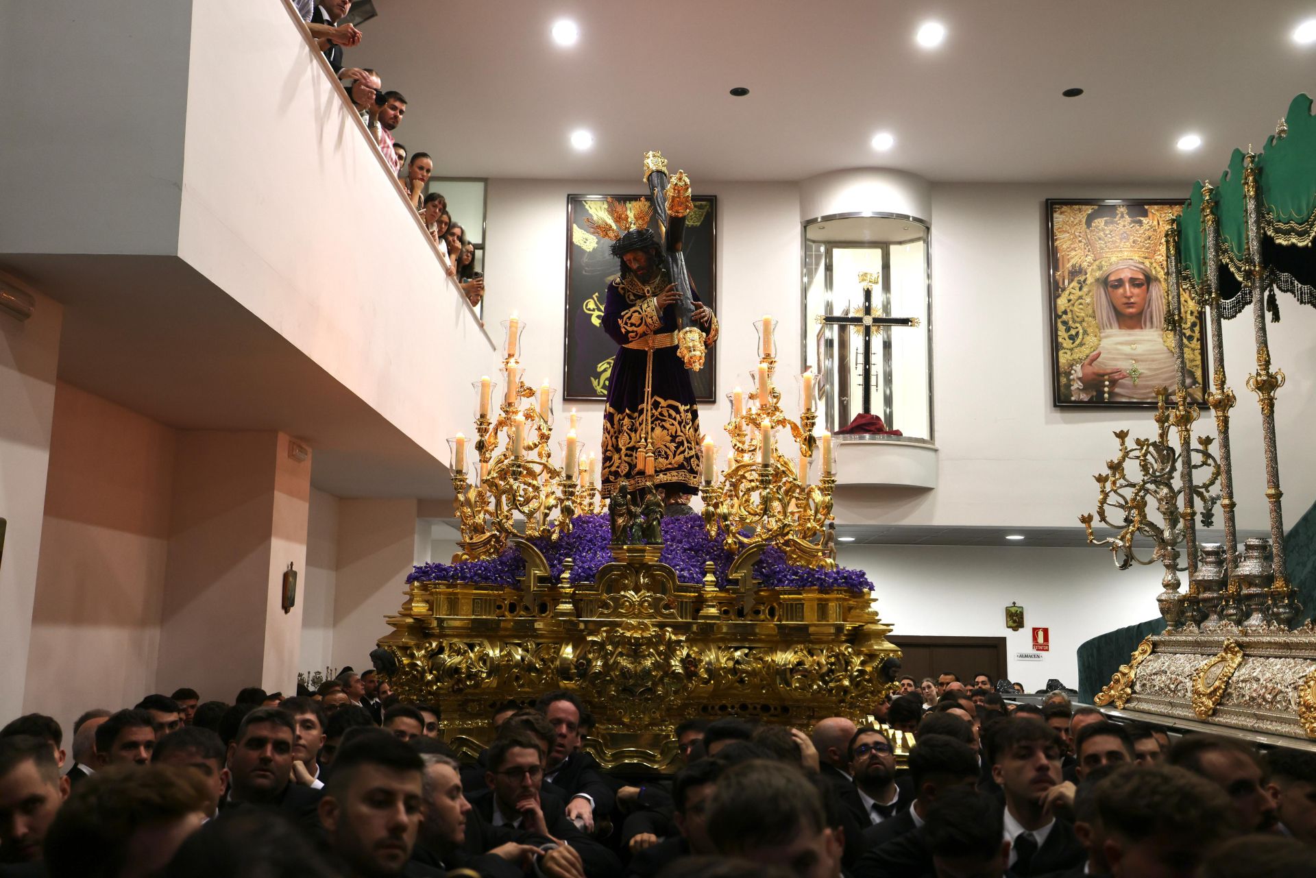 El Nazareno del Perdón, en su casa hermandad al no poder salir por la lluvia