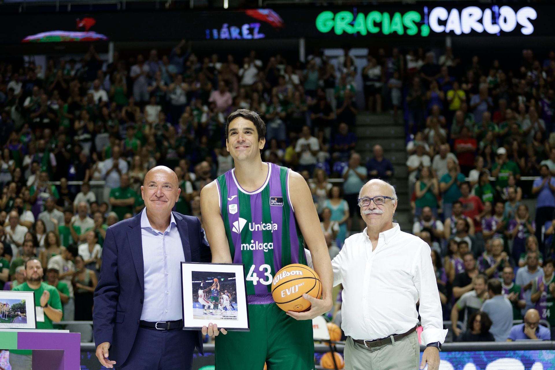 El Unicaja - Baskonia del Torneo Costa del Sol, en imágenes