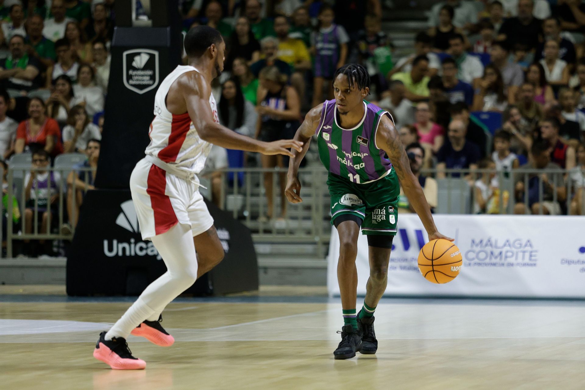 El Unicaja - Baskonia del Torneo Costa del Sol, en imágenes