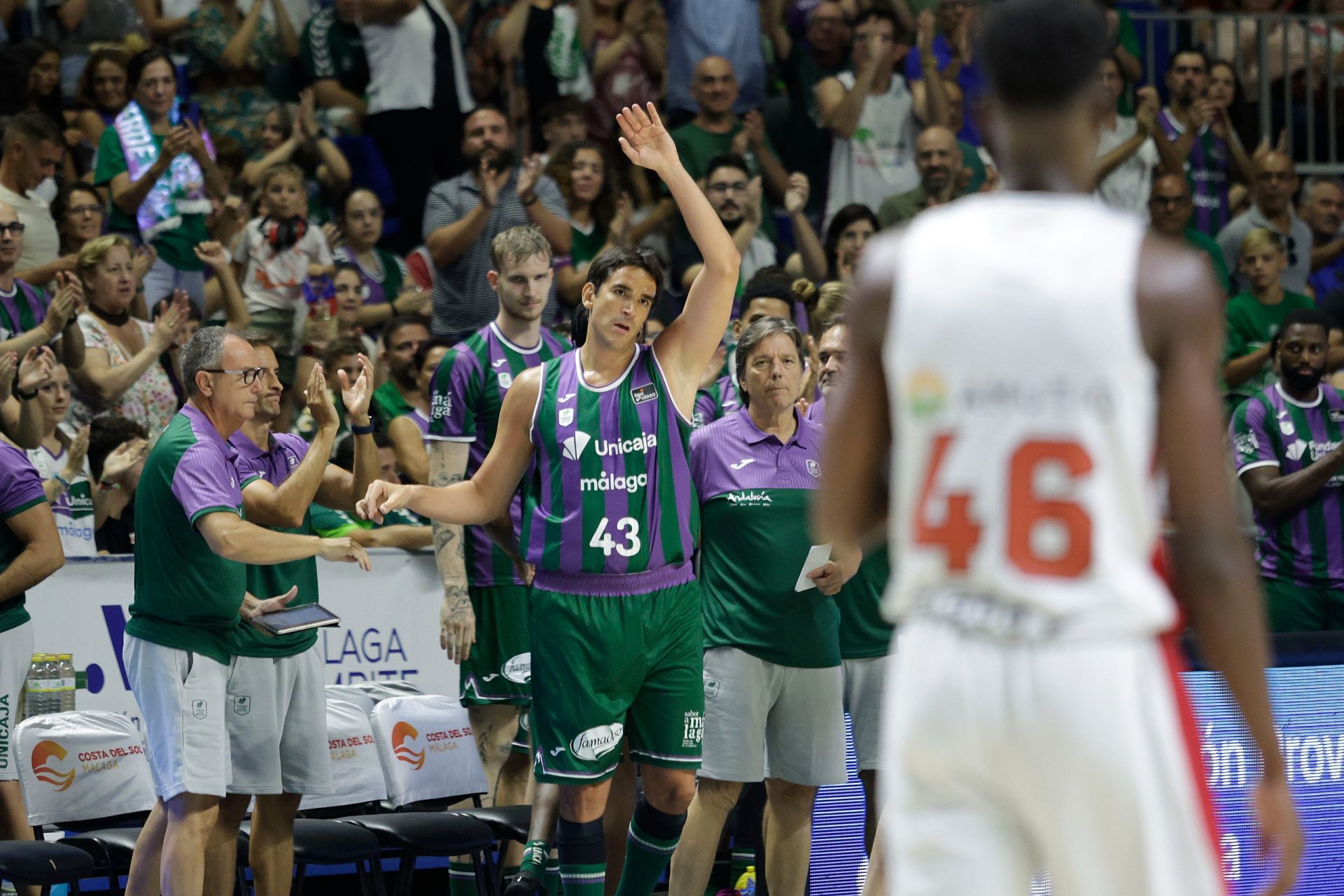 El Unicaja - Baskonia del Torneo Costa del Sol, en imágenes