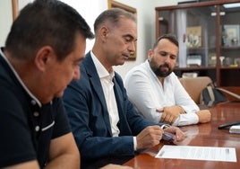 Presentación del contrato para la sustitución de las luminarias.