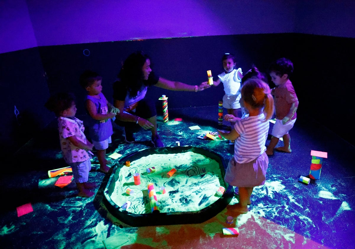 Un grupo de niños, en la escuela infantil de Novaschool en Málaga.