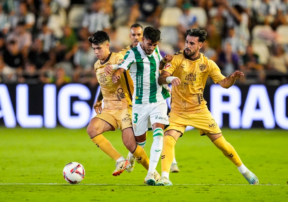 El Málaga, en el último partido ante el Córdoba.