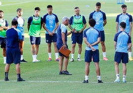 La plantilla del Málaga, en un entrenamiento reciente.