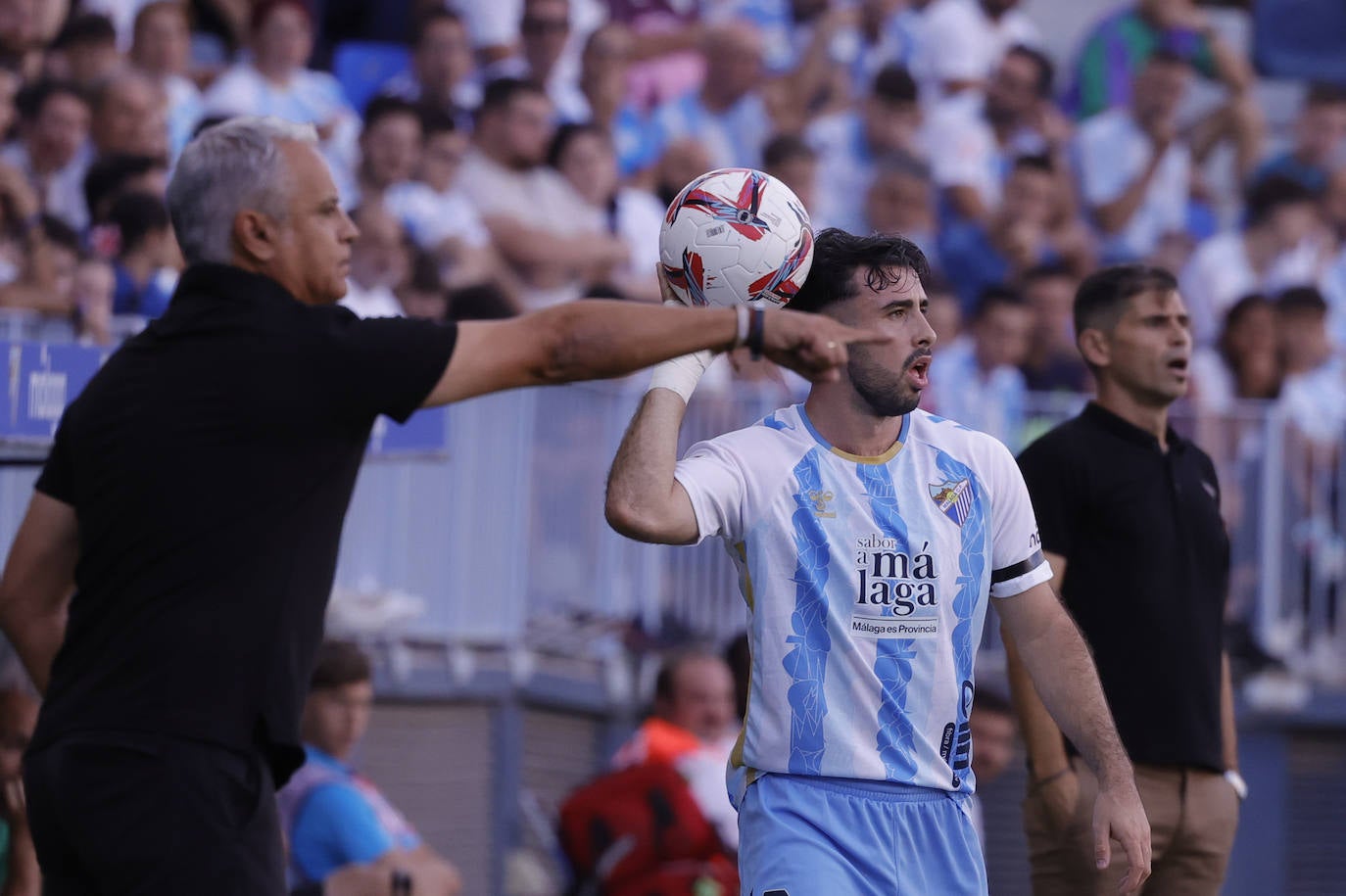 El Málaga-Huesca, en imágenes