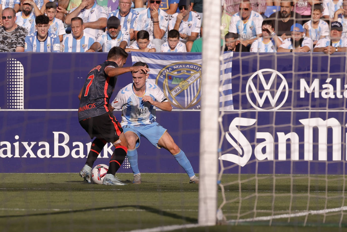 El Málaga-Huesca, en imágenes