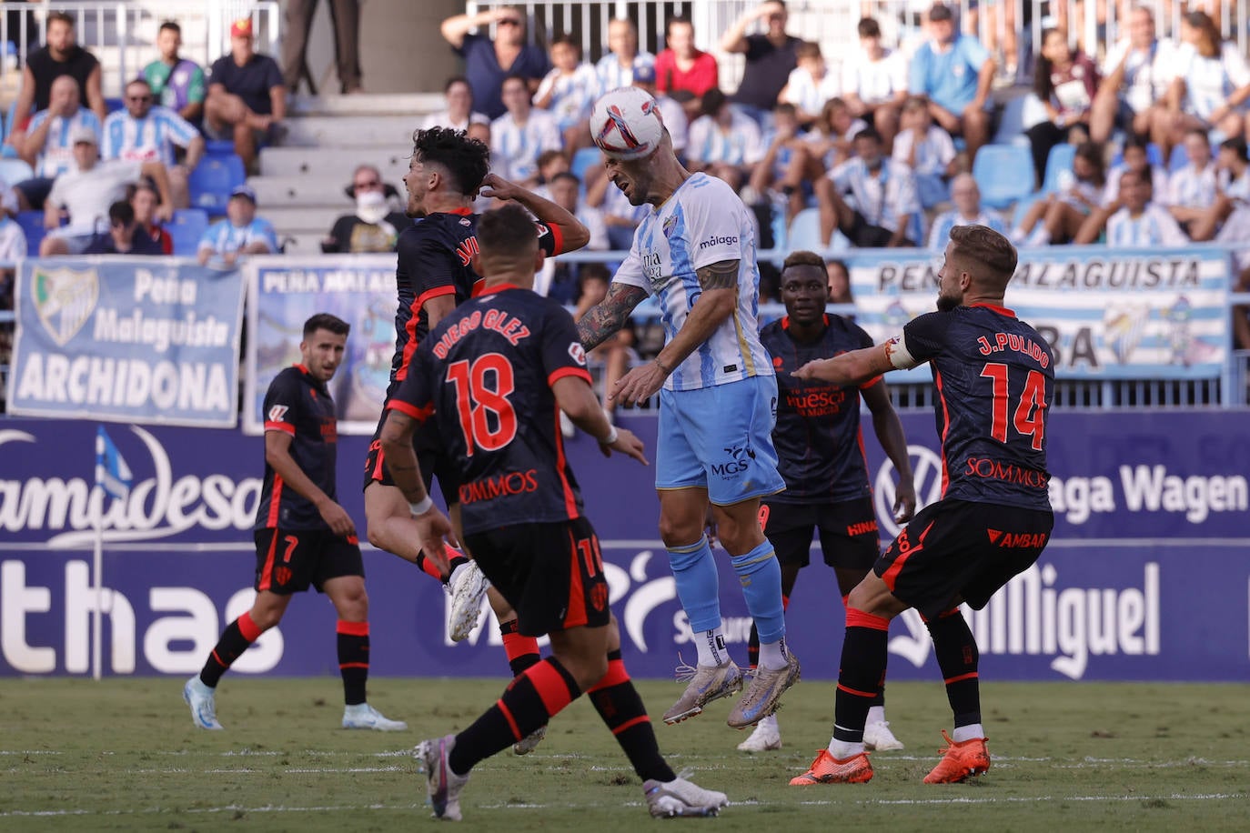 El Málaga-Huesca, en imágenes