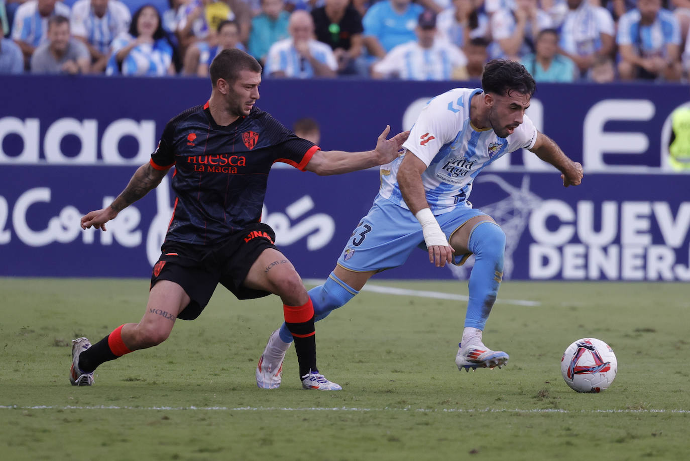 El Málaga-Huesca, en imágenes