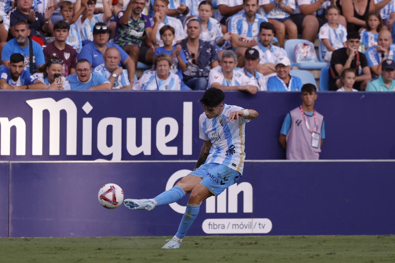 El Málaga-Huesca, en imágenes