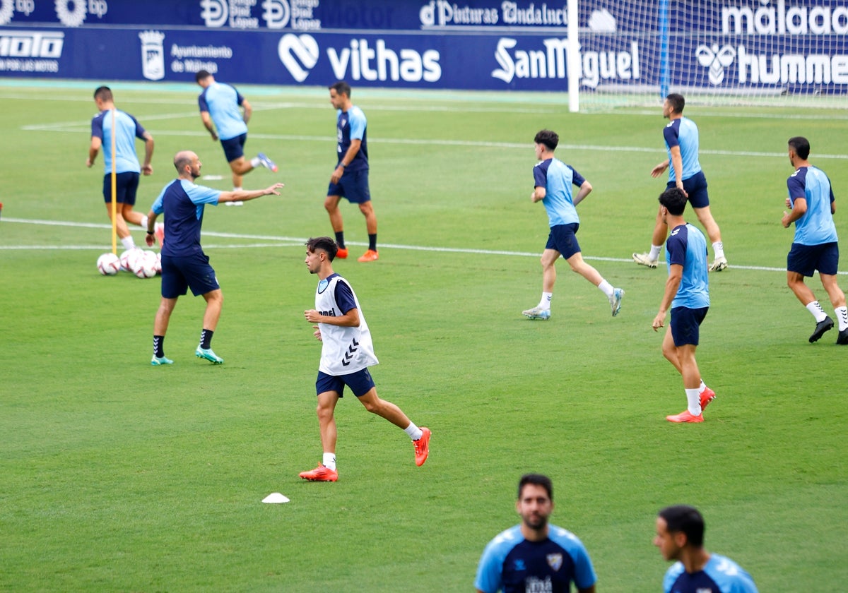 Los jugadores del Málaga, en un entrenamiento reciente.