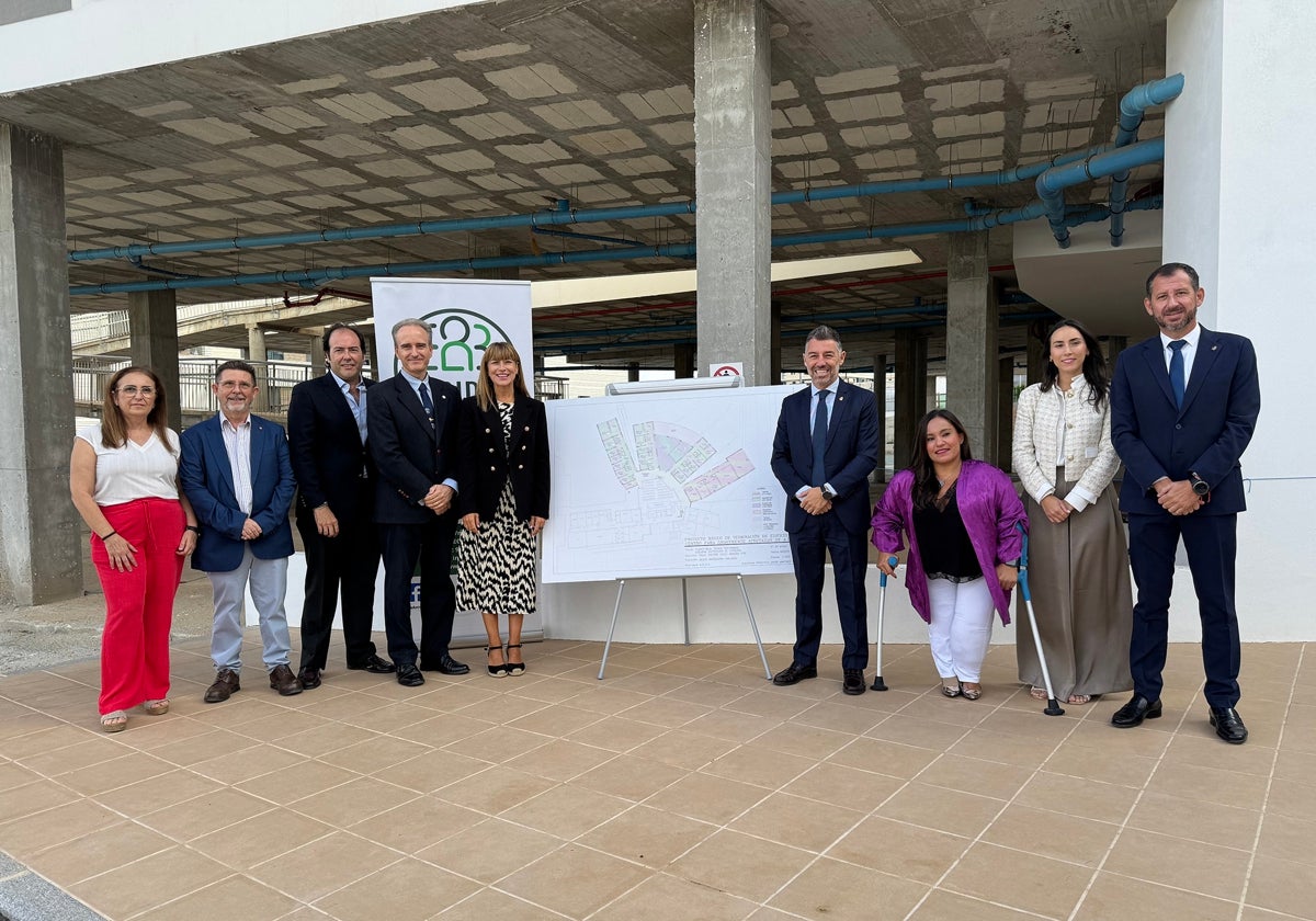 La delegada de Inclusión Social, Juventud, Familias e Igualdad, Ruth Sarabia visitó las obras este viernes