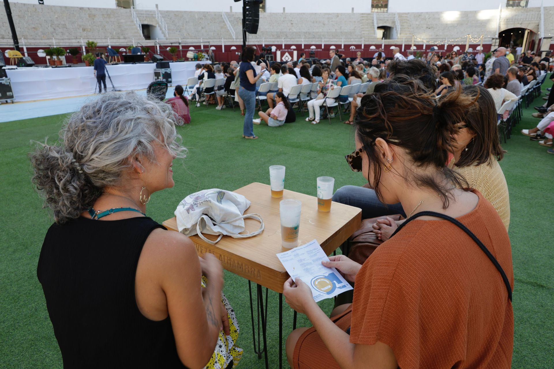 La Noche de los Libros en La Malagueta, en imágenes