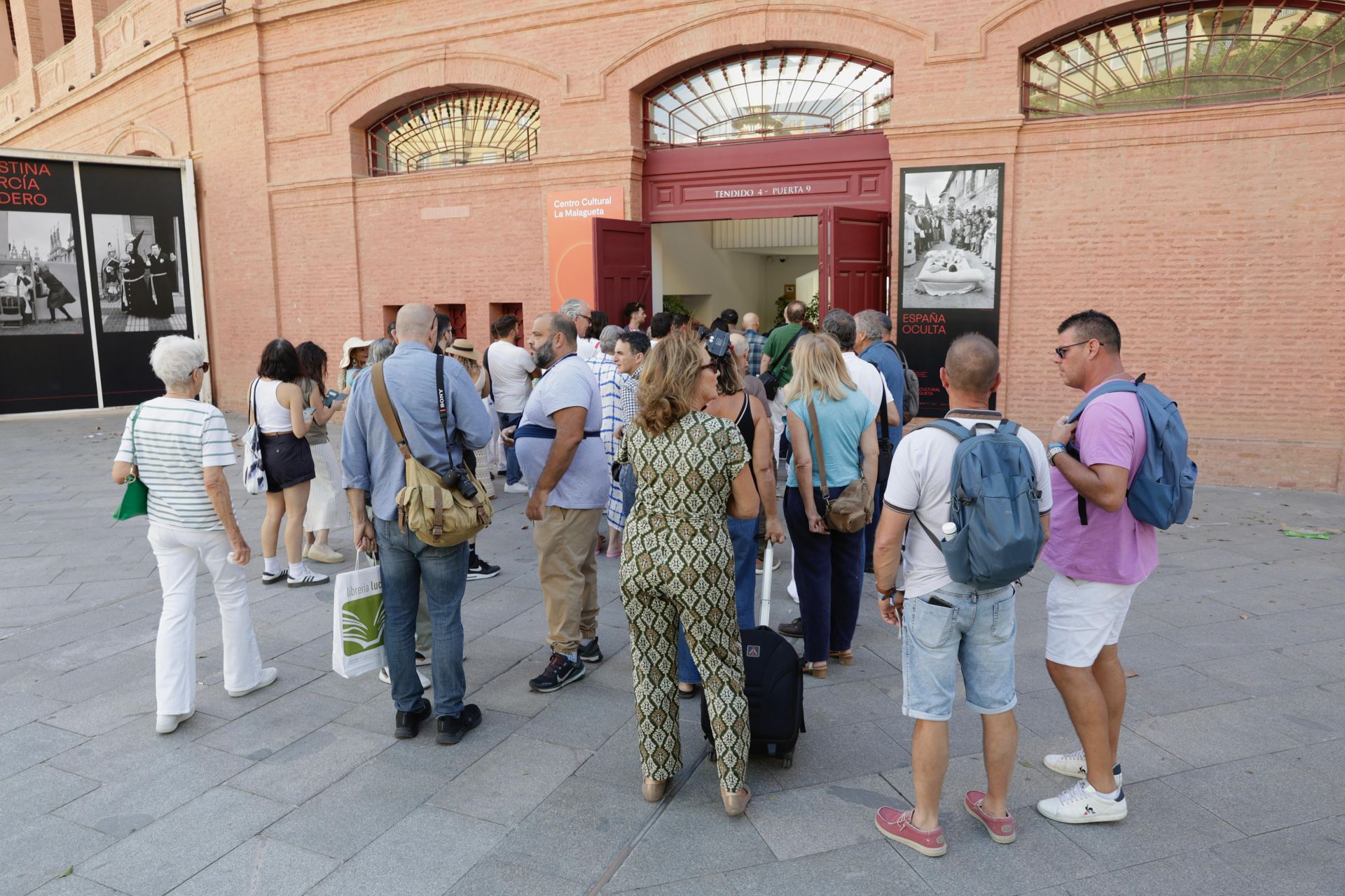 La Noche de los Libros en La Malagueta, en imágenes