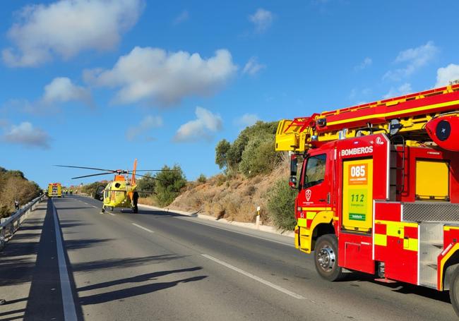 Efectivos en la carretera.