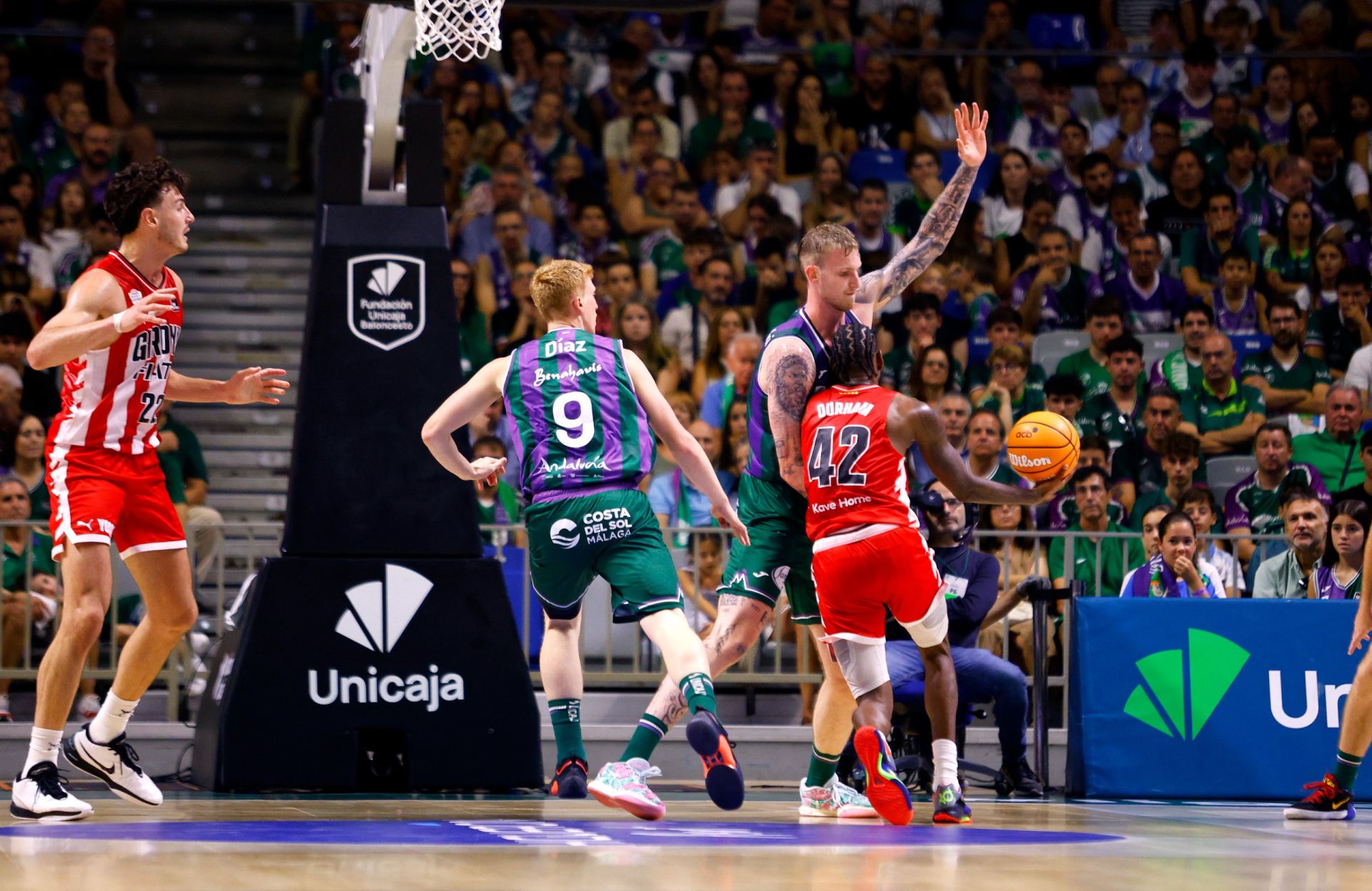 El Unicaja - Básquet Girona, en imágenes