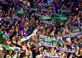 Aficionados del Unicaja, durante el encuentro del pasado domingo contra el Girona.