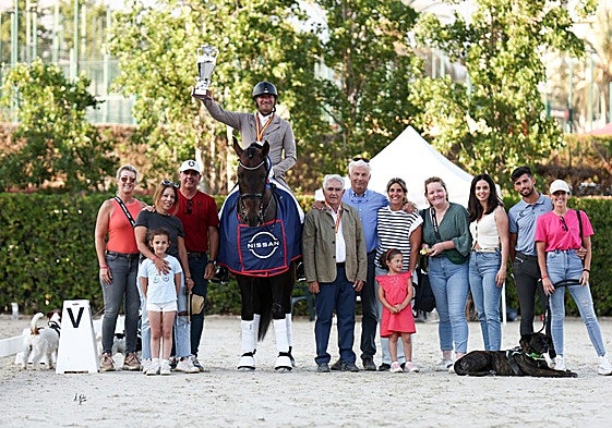 Martín Dockx, junto a familiares y amigos, en el último Campeonato de España.