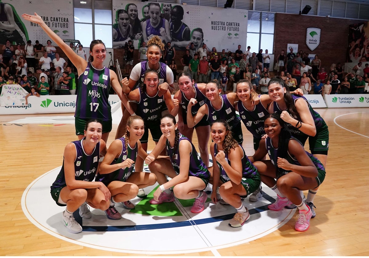 El Unicaja Mijas se luce ante su público con una sólida victoria