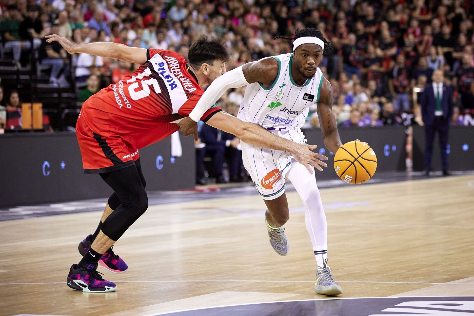 El triunfo del Unicaja en Granada, en imágenes