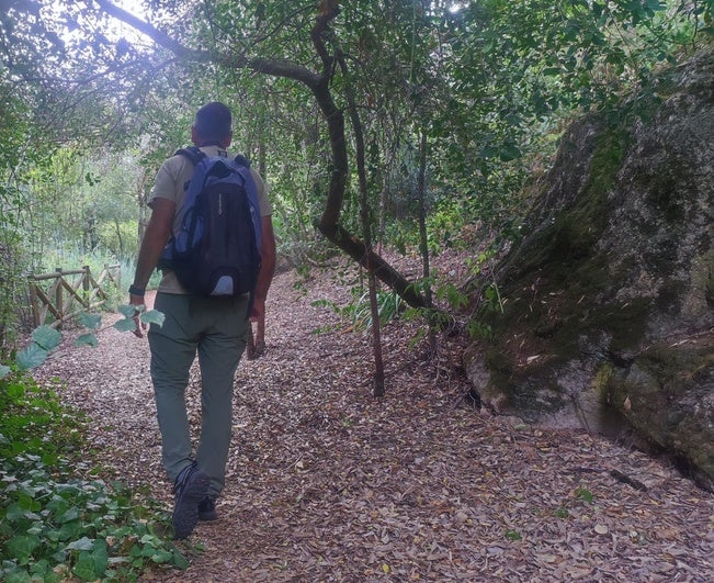 Este sendero tiene el tramo más espectacular junto al arroyo Bebedero.