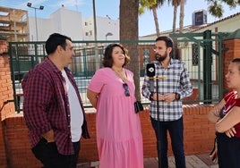 El portavoz del PSOE de Vélez-Málaga, Víctor González, este miércoles en rueda de prensa.