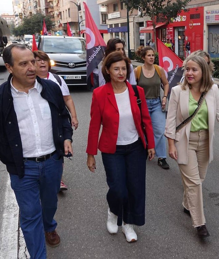 Imagen secundaria 2 - La marcha arrancó desde calle Cuarteles y culminará el viernes en Sevilla. 