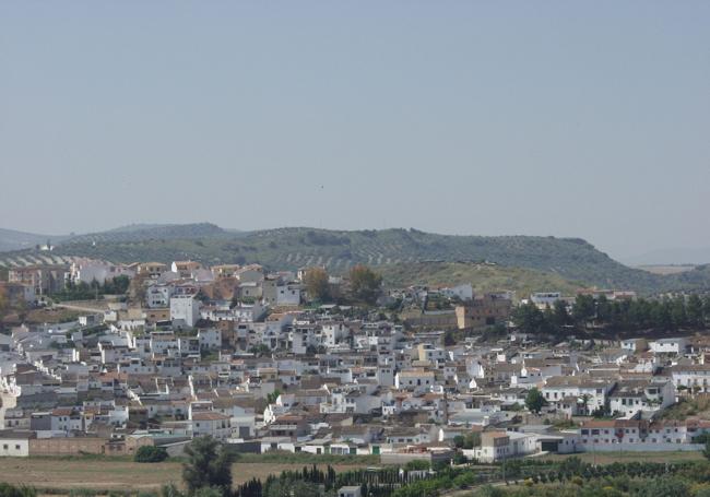 Ubicación. Esta localidad está situada en el norte de la provincia, en la frontera con la de Córdoba.