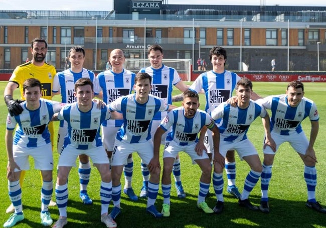 El once del Náxara, en un partido de pretemporada.