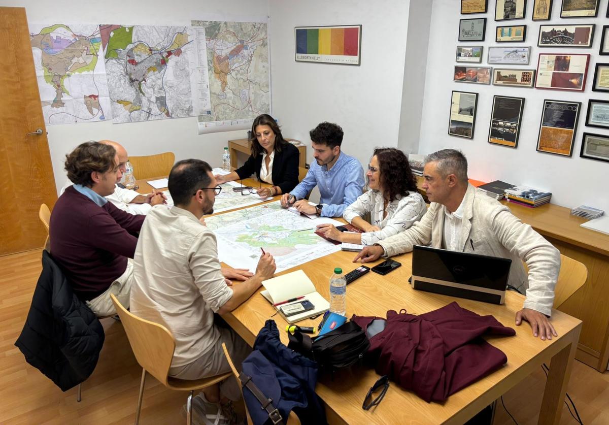 Reunión mantenida a tal efecto.