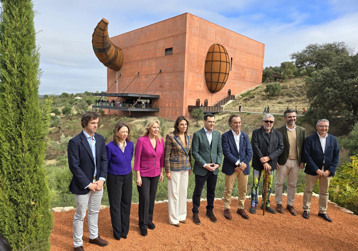 Imagen principal - La almazara de Philippe Starck en Ronda ya es una realidad