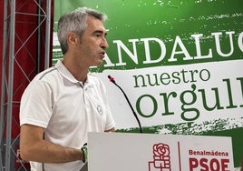 El ex alcalde de Benalmádena, Víctor Navas, en un acto del PSOE.