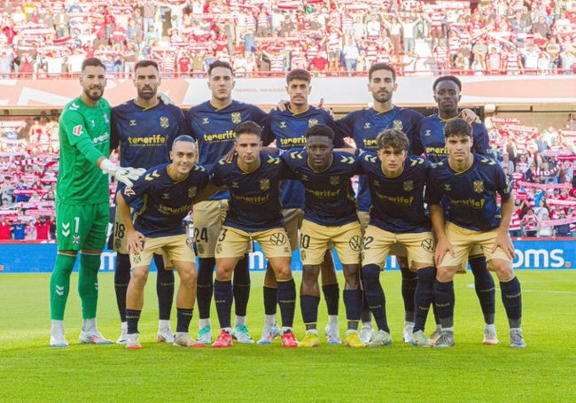 El once del Tenerife que se alineó el sábado ante el Granada (4-0).