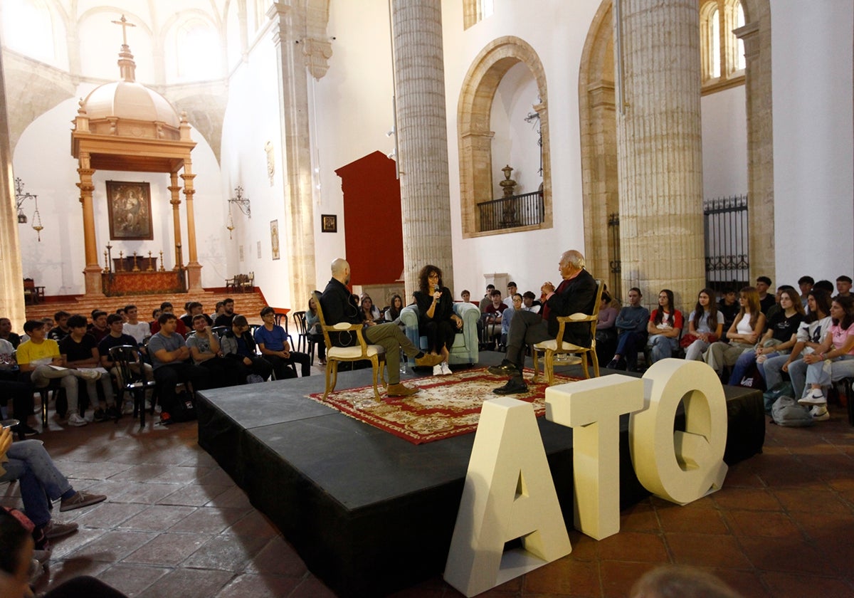 Cristina Consuegra modera los debates de 'Antequera Piensa'