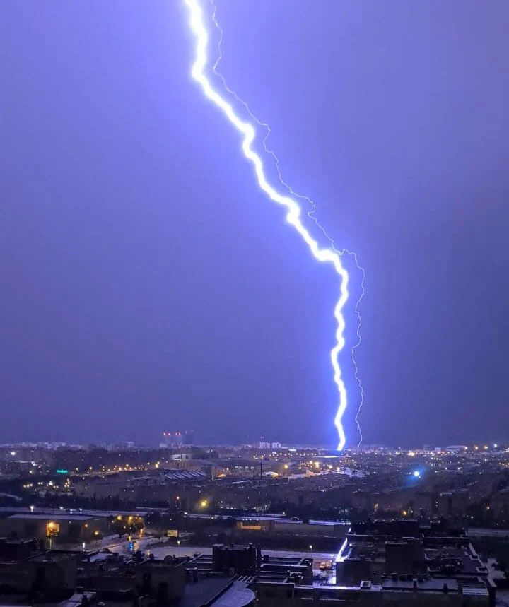 Las fotos más espectaculares de la intensa tormenta eléctrica sobre Málaga