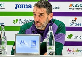 Ibon Navarro, durante la rueda de prensa de este jueves.