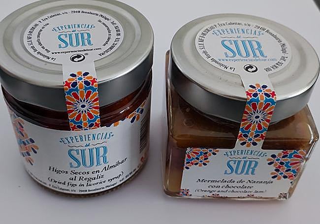 La mermelada de naranja con chocolate y los higos en almíbar al regaliz son también nuevos productos de esta empresa de Benalauría.