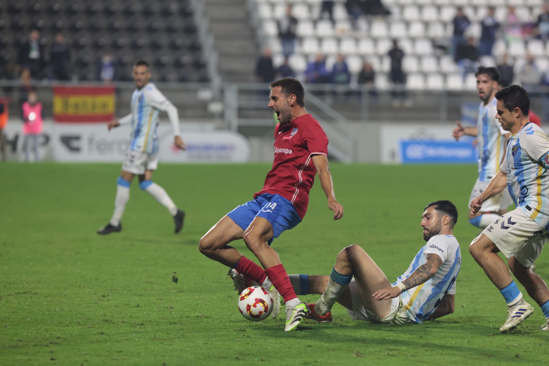 Las mejores imágenes del Estepona-Málaga en Copa del Rey