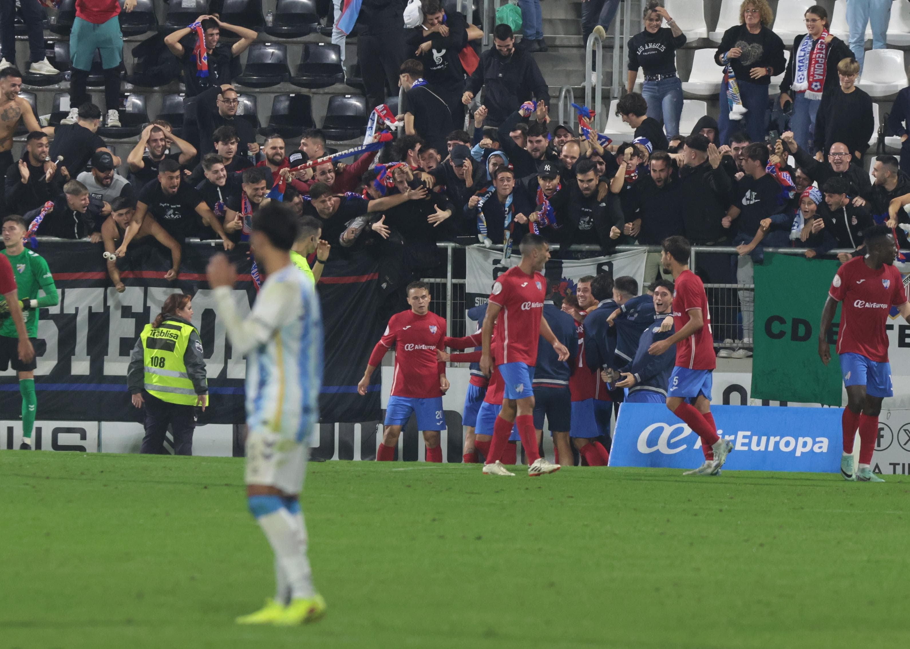 Las mejores imágenes del Estepona-Málaga en Copa del Rey