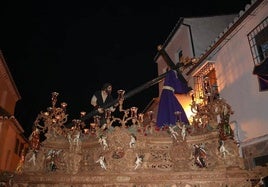 Padre Jesús procesiona en la noche de cada Jueves Santo.